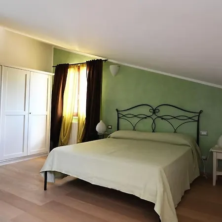 Con Piscina Vicino A Matera Miglionico